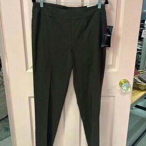 Women’s size 12 ankle pant slim Station NWT